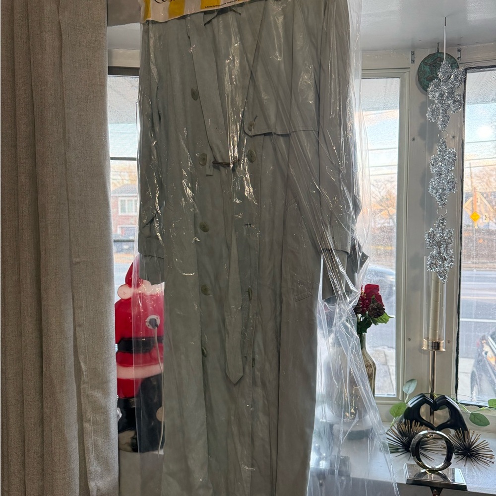 Vintage Burberry Light Blue Rain Coat with Classic Check Lining